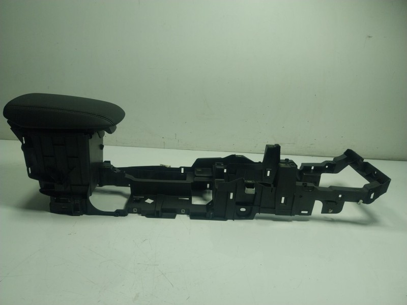 Recambio de apoyabrazos central para ford focus iv (hn) 1.5 ecoboost referencia OEM IAM 2586029  