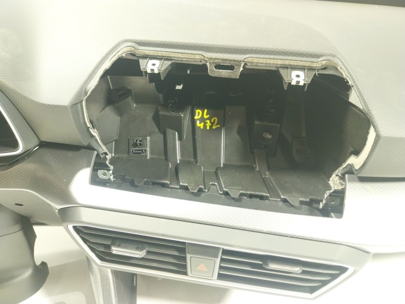 Recambio de salpicadero para seat leon (kl1) style referencia OEM IAM   