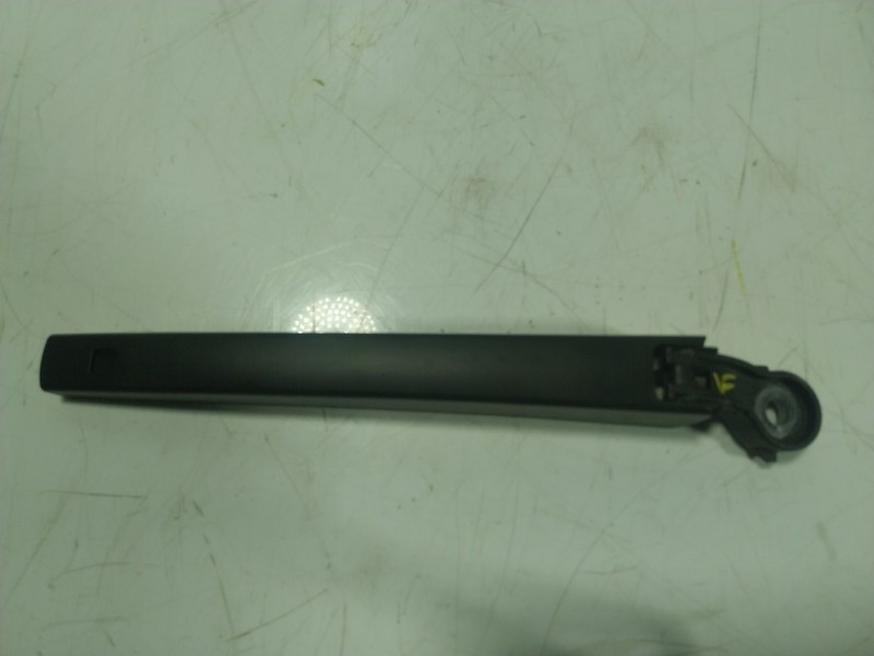 Recambio de brazo limpia trasero para volkswagen t-cross (c11, d31) 1.0 tsi referencia OEM IAM   