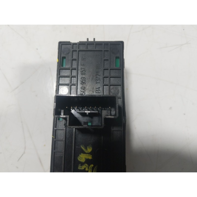 Recambio de mando elevalunas delantero izquierdo para volkswagen t-cross (c11, d31) 1.0 tsi referencia OEM IAM  5G0959857F 