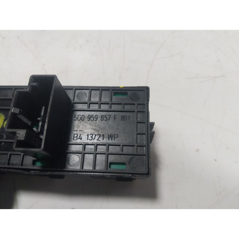 Recambio de mando elevalunas delantero izquierdo para volkswagen t-cross (c11, d31) 1.0 tsi referencia OEM IAM  5G0959857F 