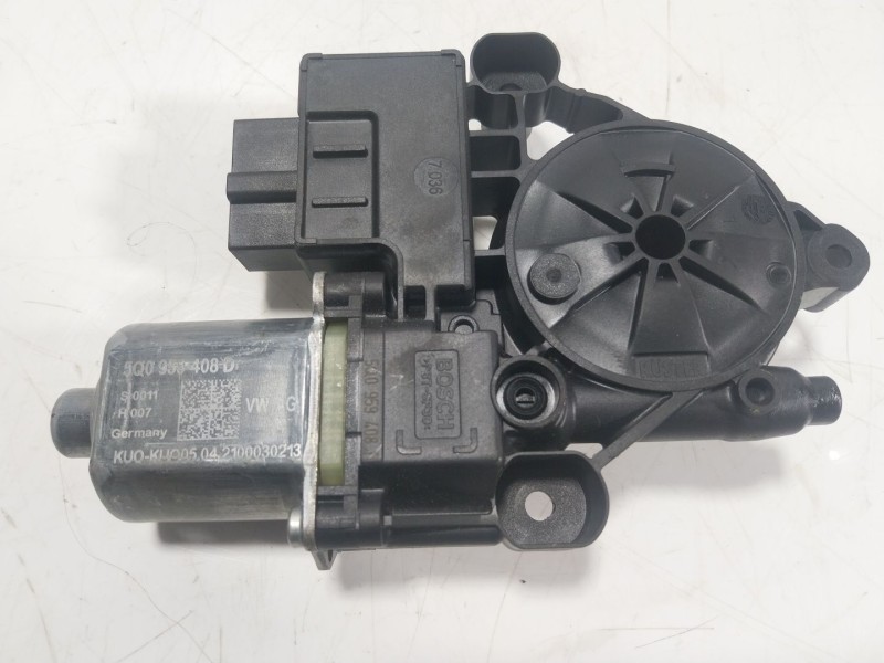 Recambio de motor elevalunas trasero derecho para volkswagen t-cross (c11, d31) 1.0 tsi referencia OEM IAM 5Q0959408D 5Q0959408D