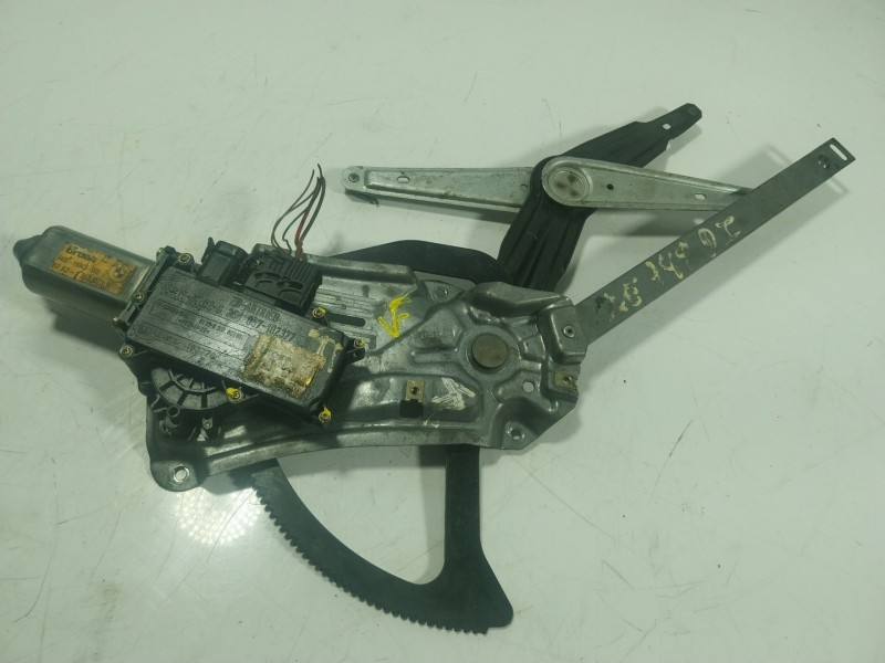 Recambio de elevalunas delantero izquierdo para bmw 3 (e36) 325 i referencia OEM IAM  9490190435000 