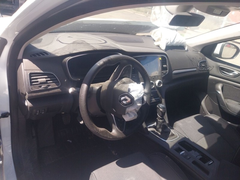 renault megane iv hatchback (b9a/m/n_) del año 2023