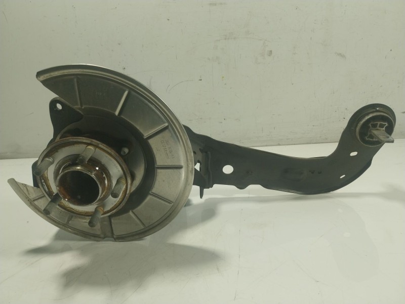 Recambio de mangueta trasera derecha para ford focus iv (hn) 1.5 ecoboost referencia OEM IAM 2283960 JX612K316AA 
