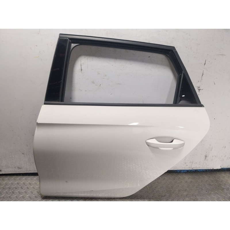 Recambio de puerta trasera izquierda para seat leon (kl1) style referencia OEM IAM   
