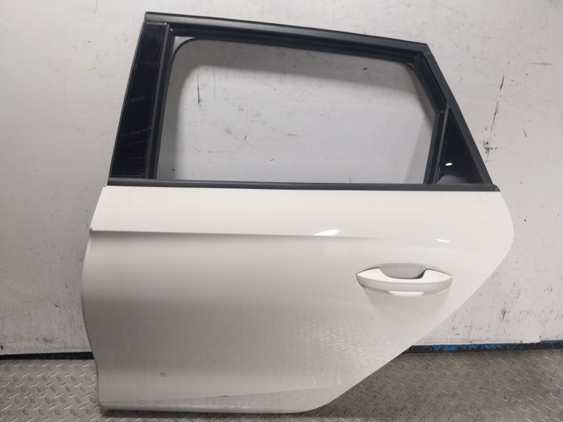 Recambio de puerta trasera izquierda para seat leon (kl1) style referencia OEM IAM   