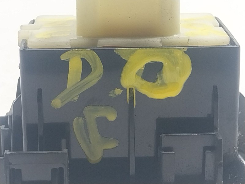 Recambio de mando elevalunas delantero derecho para dacia dokker express furgoneta/monovolumen 1.6 lpg referencia OEM IAM 254217