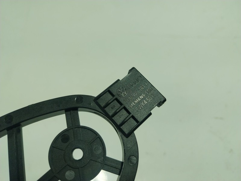 Recambio de modulo electronico para bentley continental gt supersports referencia OEM IAM  3D0909141F 