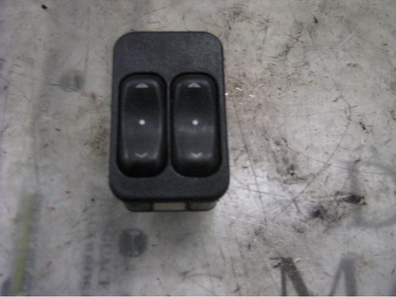 Recambio de mando elevalunas delantero izquierdo para opel astra g berlina comfort referencia OEM IAM   