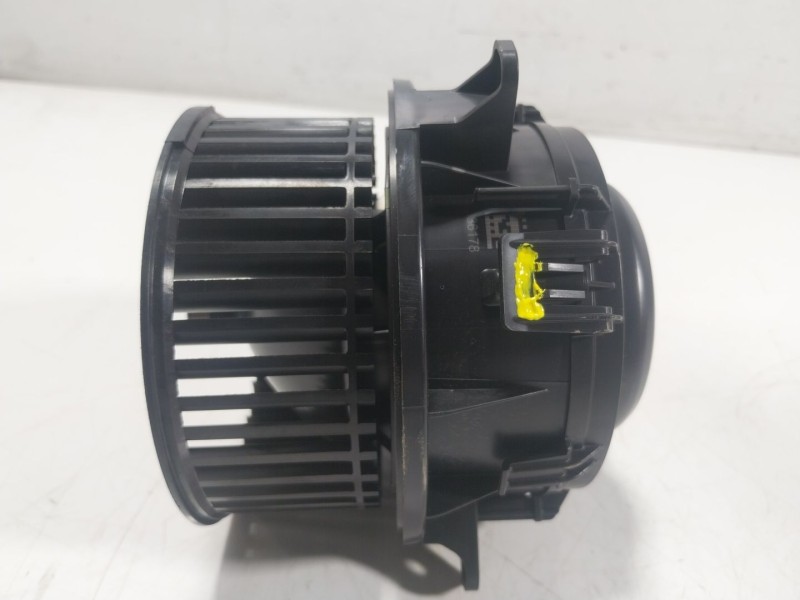 Recambio de motor calefaccion para volkswagen t-cross (c11, d31) 1.0 tsi referencia OEM IAM 2Q1820021A  