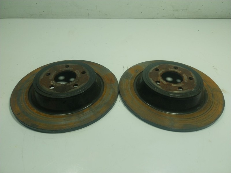 Recambio de disco freno trasero para ford kuga 1.5 ecoboost cat referencia OEM IAM   