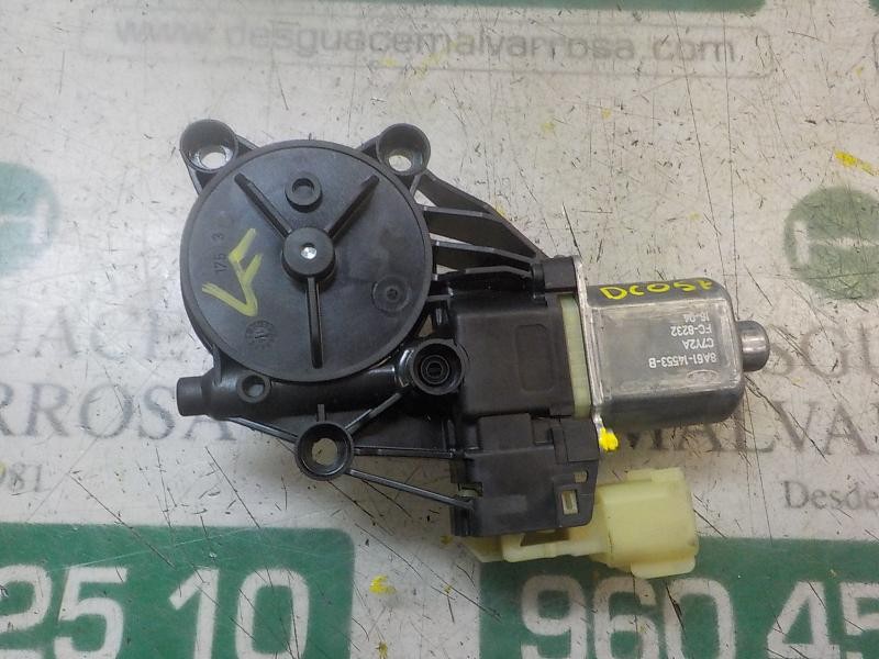 Recambio de motor elevalunas delantero derecho para ford fiesta (ccn) trend referencia OEM IAM 1852734 8A6114553B 0130822619