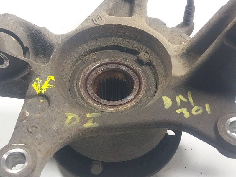 Recambio de mangueta delantera izquierda para dacia dokker express furgoneta/monovolumen 1.6 lpg referencia OEM IAM 400154652R  