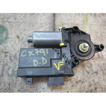 MOTOR ELEVALUNAS DELANTERO DERECHO 