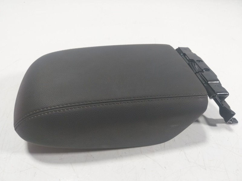 Recambio de apoyabrazos central para ford kuga 1.5 ecoboost cat referencia OEM IAM   