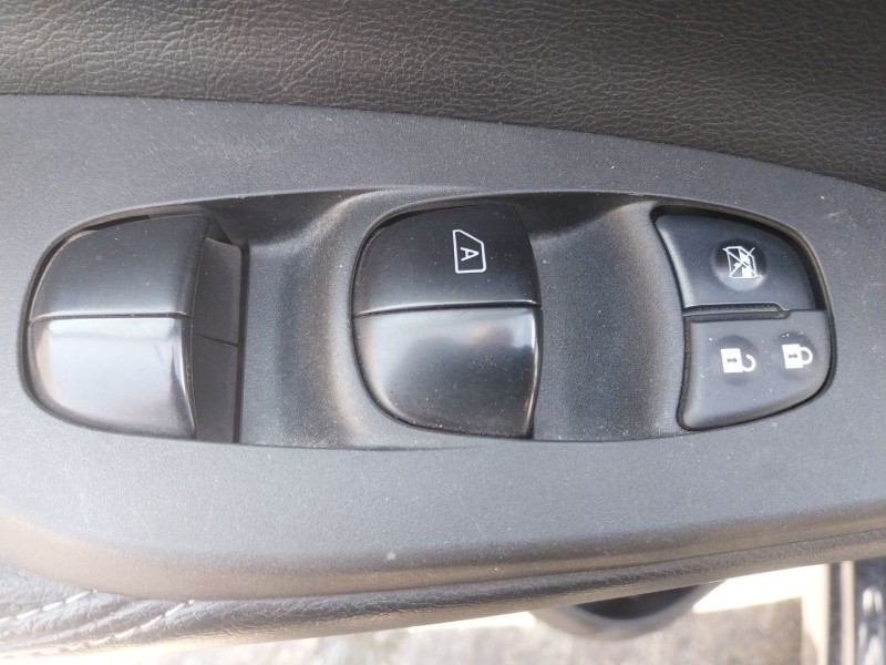 nissan pulsar hatchback (c13) del año 2017