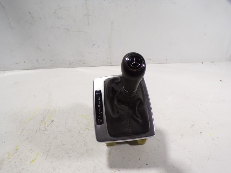 Recambio de palanca cambio para mercedes-benz clase clk (w207) coupe 2.1 cdi cat referencia OEM IAM A2042678224 A2122671688 
