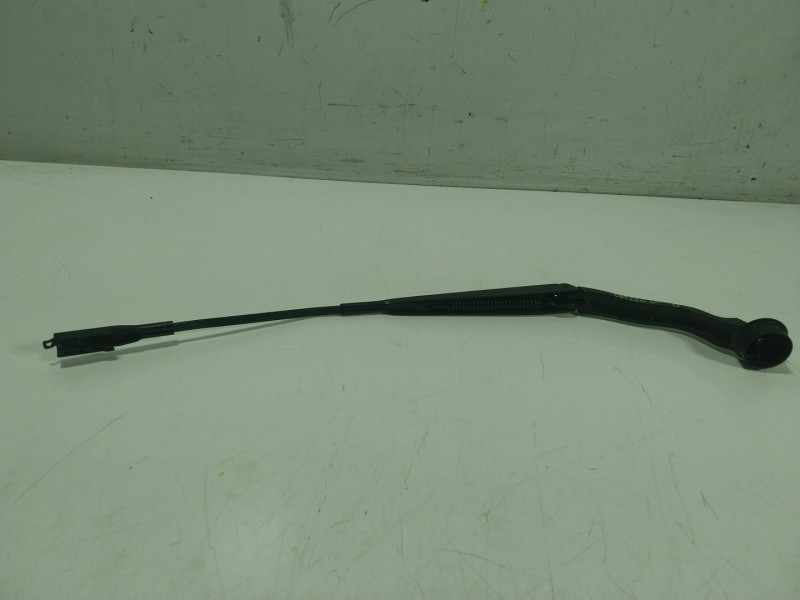 Recambio de brazo limpia delantero derecho para ford kuga 1.5 ecoboost cat referencia OEM IAM   