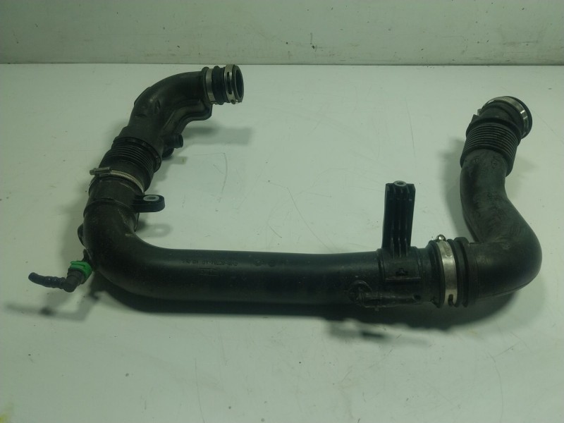 Recambio de tubo intercooler para ford ecosport 1.0 ecoboost referencia OEM IAM  CV616C784AG 