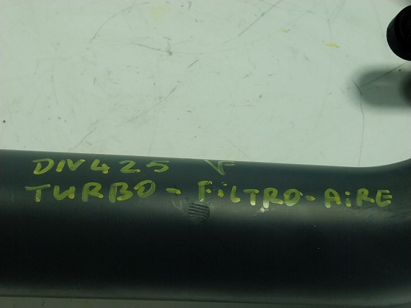 Recambio de tubo intercooler para ford ecosport 1.0 ecoboost referencia OEM IAM  CV616C784AG 