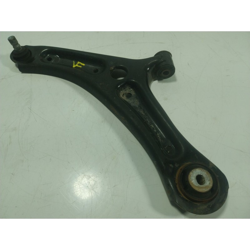 Recambio de brazo suspension inferior delantero izquierdo para ford ecosport 1.0 ecoboost referencia OEM IAM   