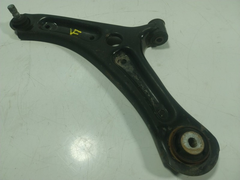 Recambio de brazo suspension inferior delantero izquierdo para ford ecosport 1.0 ecoboost referencia OEM IAM   