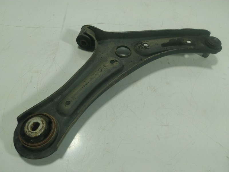 Recambio de brazo suspension inferior delantero izquierdo para ford ecosport 1.0 ecoboost referencia OEM IAM   