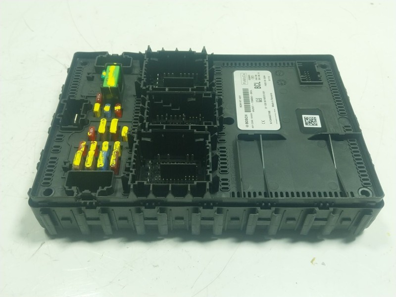 Recambio de caja reles / fusibles para ford ecosport 1.0 ecoboost referencia OEM IAM  HU5T15604BCL 