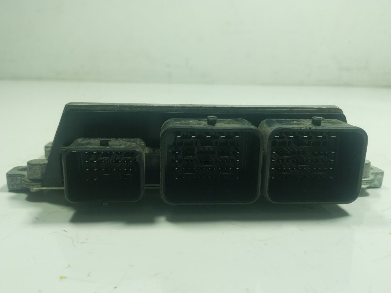 Recambio de centralita motor uce para citroën c3 / c3 origin iii (sx) 1.2 vti 82 referencia OEM IAM  98173335080 