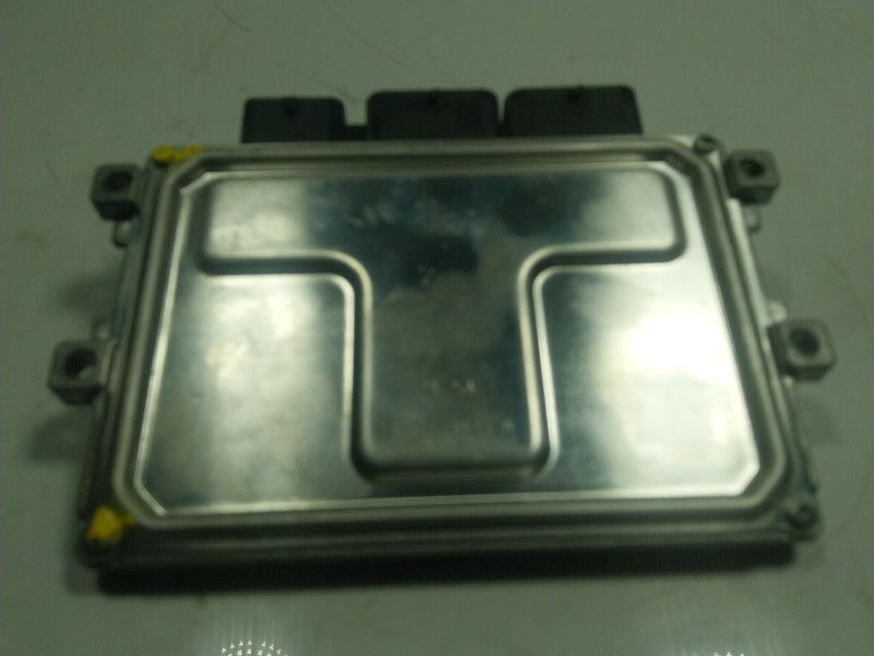 Recambio de centralita motor uce para citroën c3 / c3 origin iii (sx) 1.2 vti 82 referencia OEM IAM  98173335080 