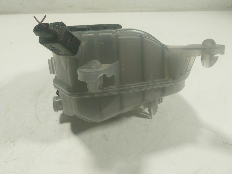 Recambio de deposito expansion para cupra leon sportstourer (kl8) 1.4tsi phev referencia OEM IAM 5WA121407E 5WA121407E 