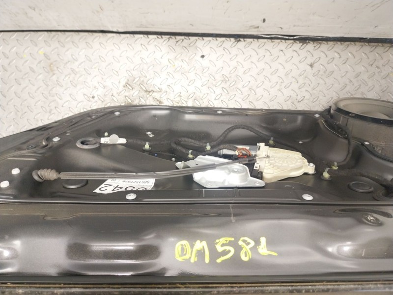 Recambio de puerta delantera derecha para volkswagen passat berlina (3c2) 2.0 tdi referencia OEM IAM   