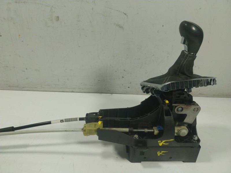 Recambio de palanca cambio para opel astra j gtc 2.0 cdti (08) referencia OEM IAM  55576410 
