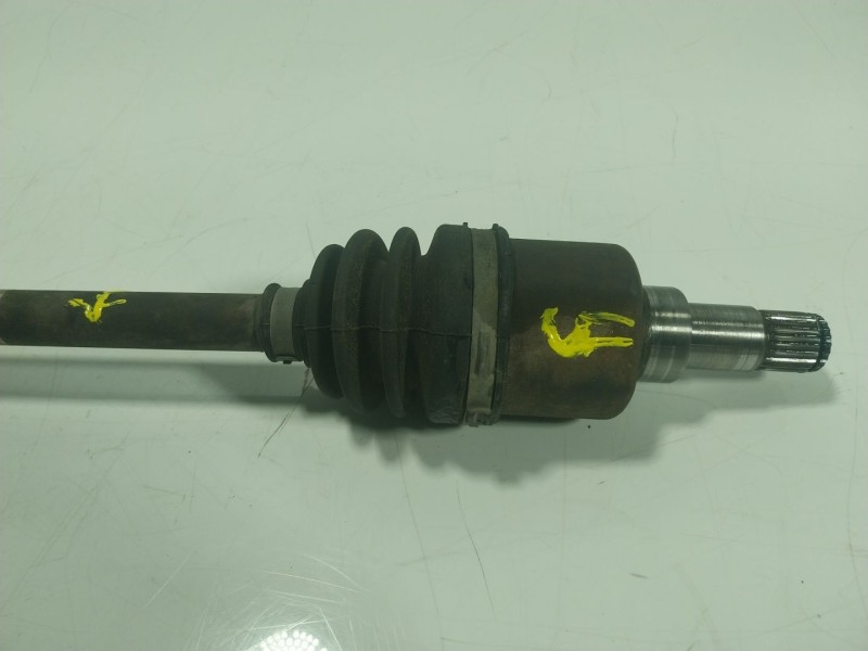 Recambio de transmision izquierda para ford fiesta vi (cb1, ccn) 1.4 tdci referencia OEM IAM  8V513B437AAA 