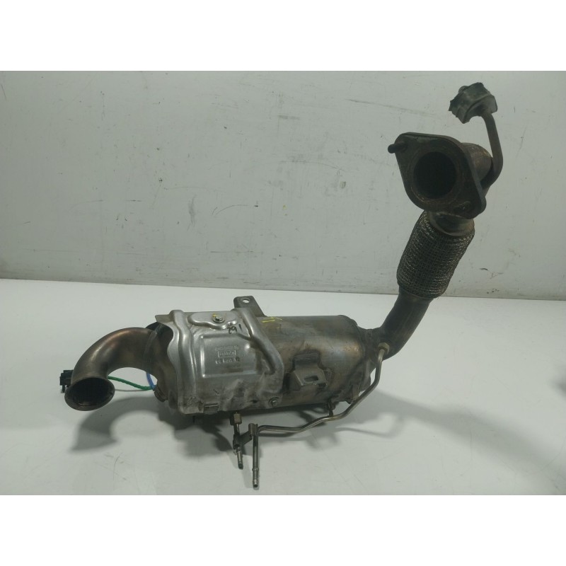 Recambio de filtro de particulas para ford fiesta vi (cb1, ccn) 1.4 tdci referencia OEM IAM  AV215H270PB 