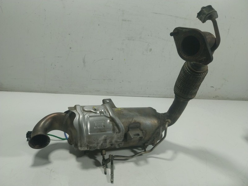 Recambio de filtro de particulas para ford fiesta vi (cb1, ccn) 1.4 tdci referencia OEM IAM  AV215H270PB 