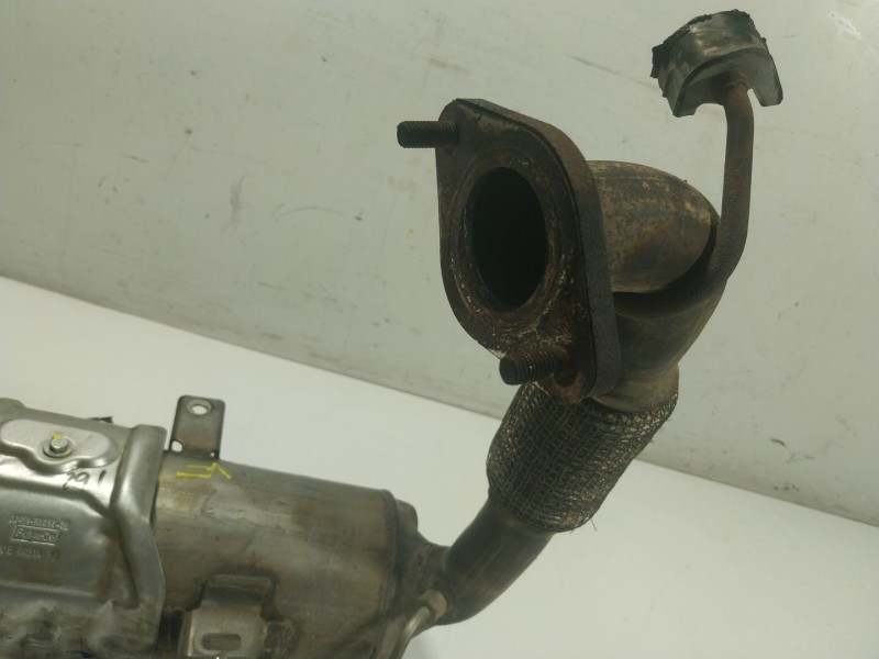 Recambio de filtro de particulas para ford fiesta vi (cb1, ccn) 1.4 tdci referencia OEM IAM  AV215H270PB 