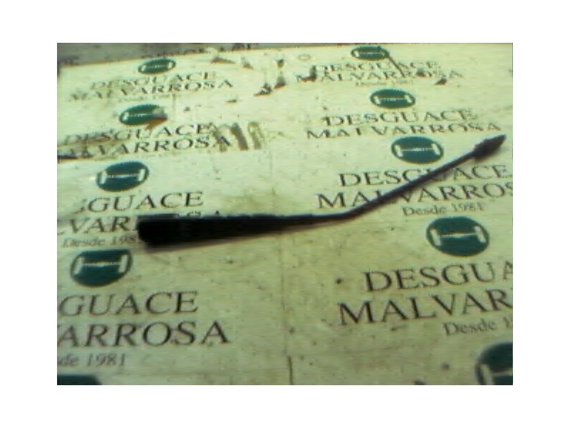 Recambio de brazo limpia trasero para citroën xantia berlina 1.9 sd tentation referencia OEM IAM   