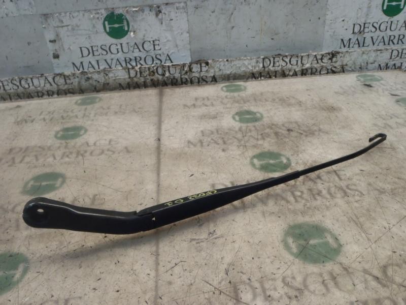 Recambio de brazo limpia delantero izquierdo para opel meriva 1.7 16v cdti cat referencia OEM IAM   