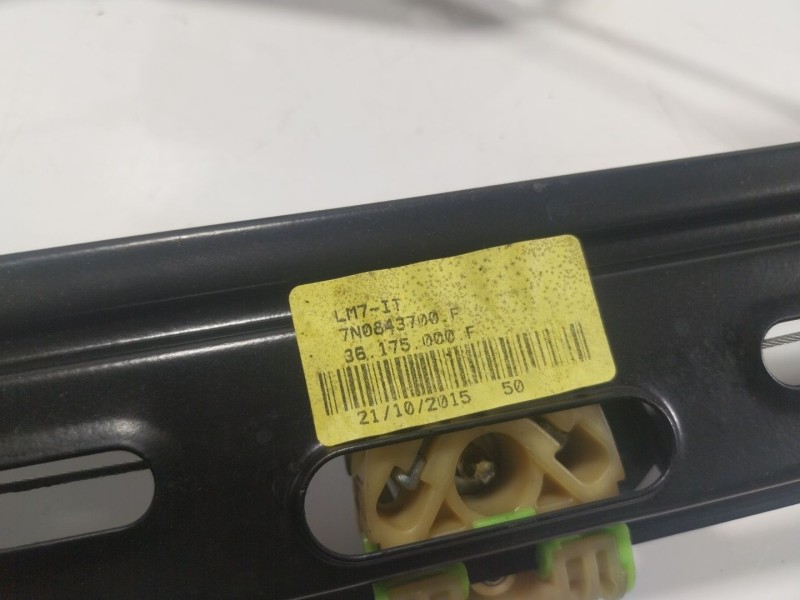 Recambio de elevalunas trasero derecho para seat alhambra (710, 711) 2.0 tdi referencia OEM IAM  7N0843700F 