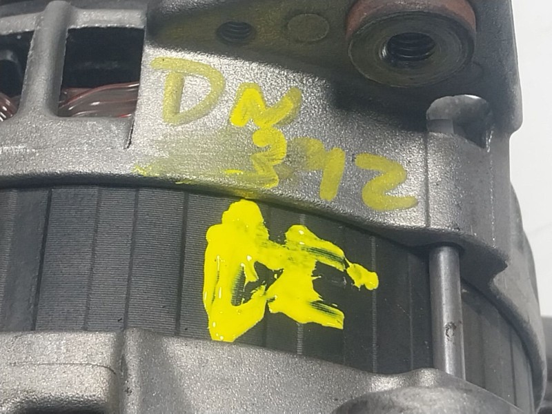 Recambio de alternador para volkswagen polo v (6r1, 6c1) 1.0 referencia OEM IAM  04C903023C 