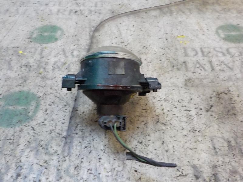 Recambio de faro antiniebla derecho para ford focus berlina (cap) 1.6 cat referencia OEM IAM   
