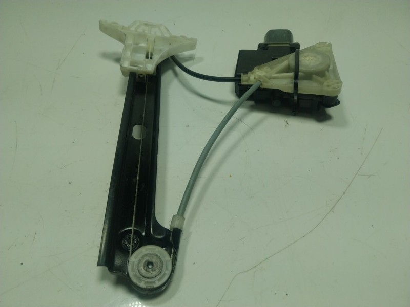 Recambio de elevalunas trasero derecho para volkswagen polo v (6r1, 6c1) 1.0 referencia OEM IAM  6R4839462E 