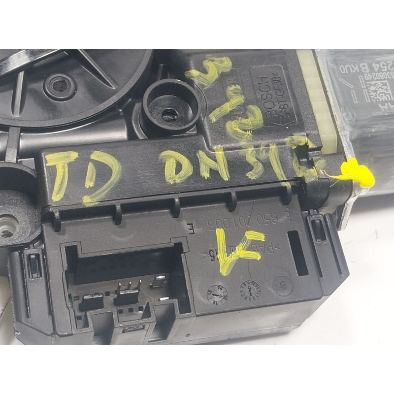 Recambio de elevalunas trasero derecho para volkswagen polo v (6r1, 6c1) 1.0 referencia OEM IAM  6R4839462E 