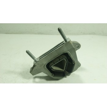 SOPORTE MOTOR IZQUIERDO 9826551380 