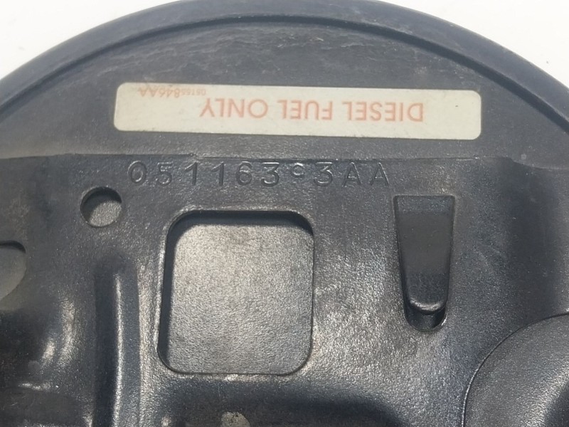Recambio de tapa combustible para chrysler grand voyager v (rt) 2.8 crd referencia OEM IAM  0511633AA 