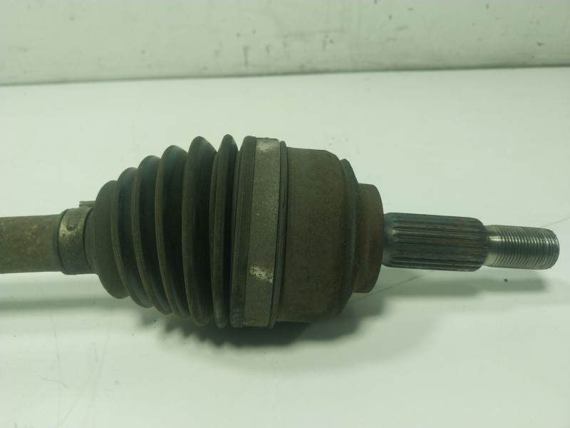 Recambio de transmision derecha para dacia sandero ii tce 90 (b8m1, b8ma) referencia OEM IAM  391006553R 