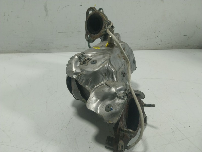 Recambio de catalizador para dacia sandero ii 1.0 tce 90 gpf referencia OEM IAM  208A07241R 