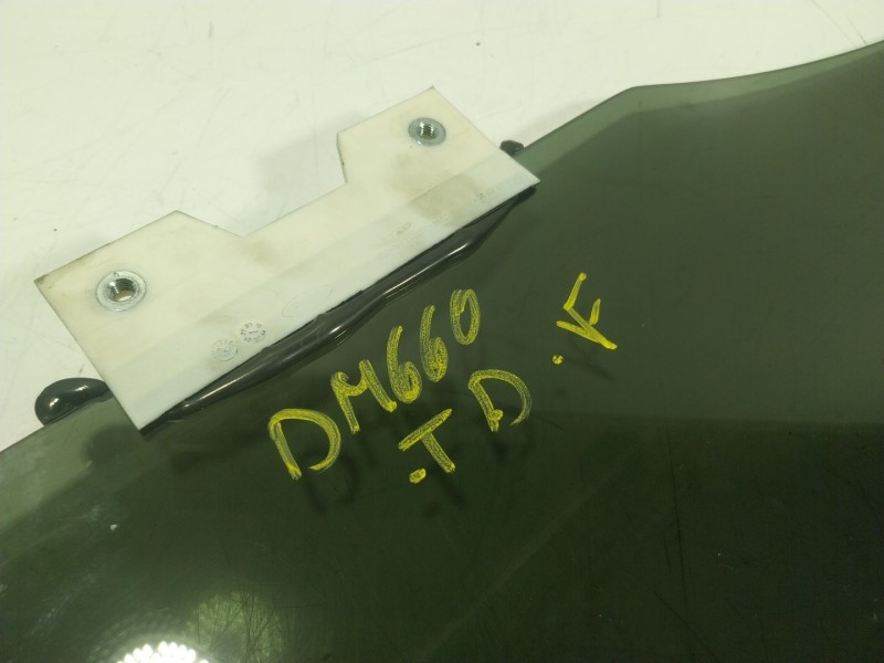 Recambio de cristal puerta trasero derecho para ford kuga 1.5 ecoboost cat referencia OEM IAM 1805751  